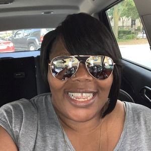 Meet your Posher, Ayanna